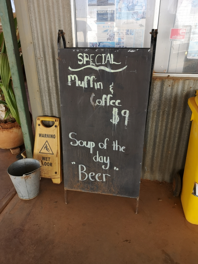 Quand un australien fait le menu: "Soupe du jour: Bière"