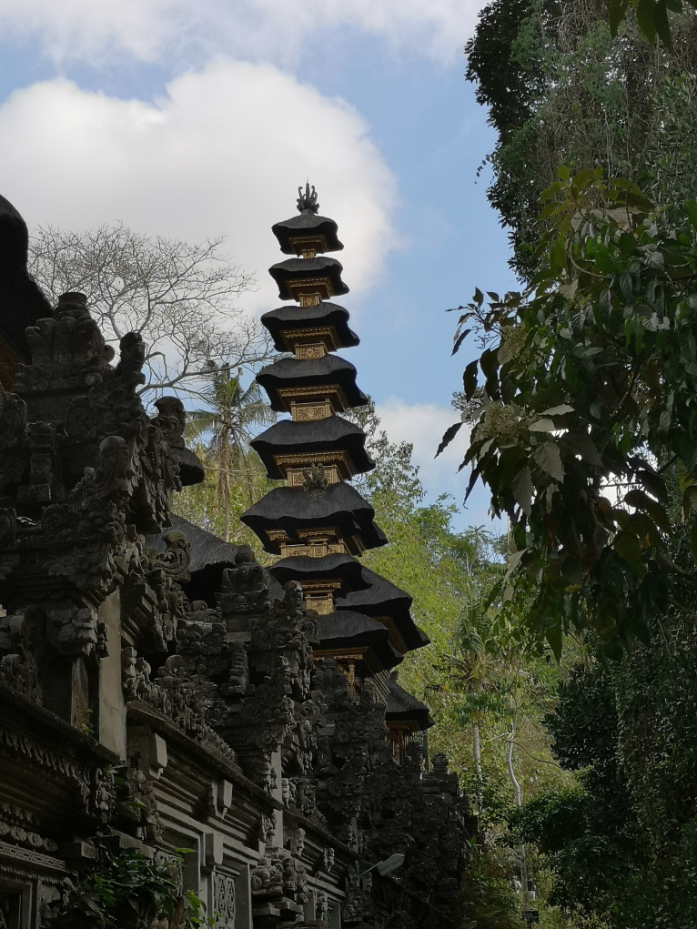 Temple Pura Gunung Lebah