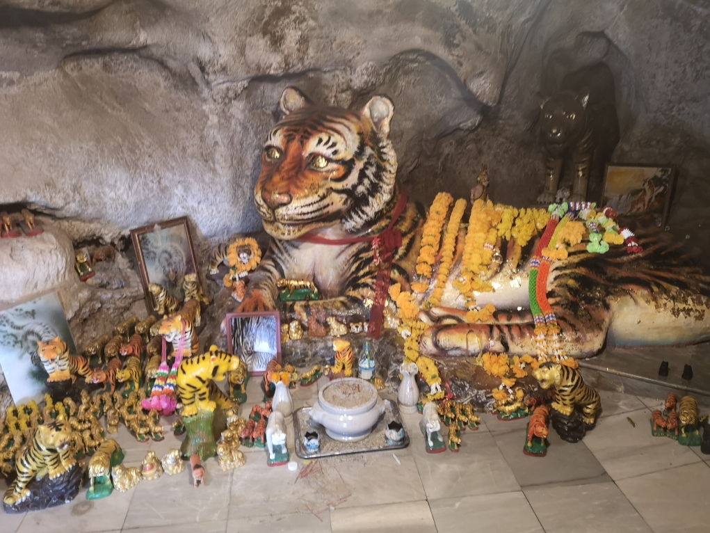 La grotte du Tigre